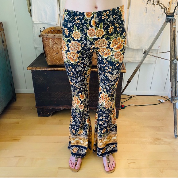 SOLD ♥️ Spell ♥️ Mystic Bells - Picture 4 of 9